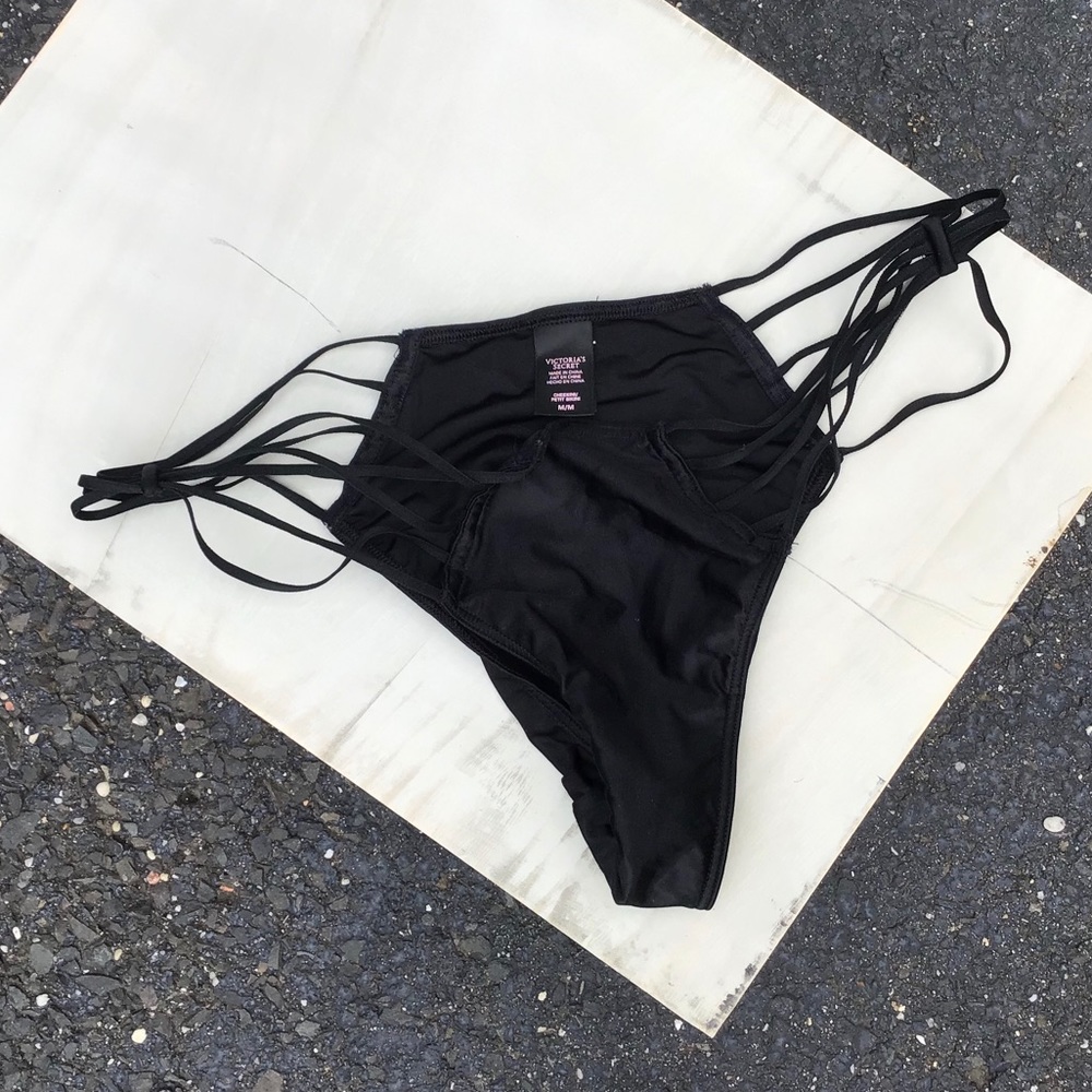 Victoria Secret pantie M and firefly bra 34D